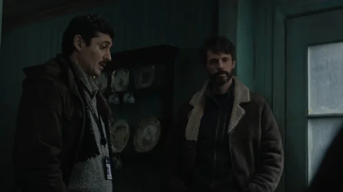 dept._q_frames_s1e3_frame_36.webp