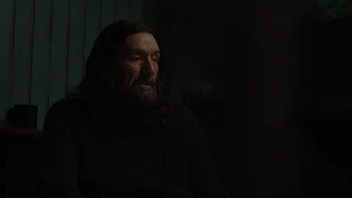 dept._q_frames_s1e3_frame_44.webp