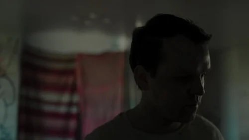 dept._q_frames_s1e3_frame_57.webp