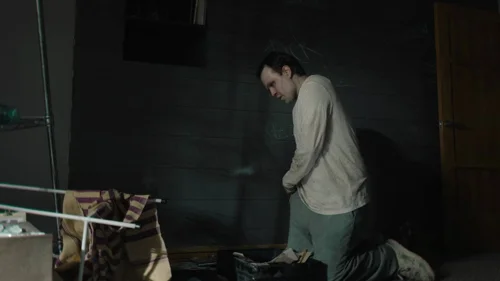 dept._q_frames_s1e3_frame_63.webp