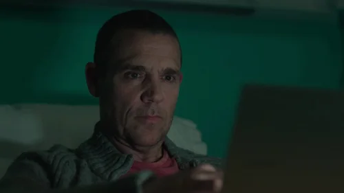 dept._q_frames_s1e4_frame_119.webp