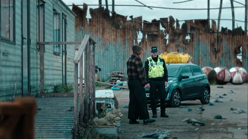 dept._q_frames_s1e4_frame_63.webp