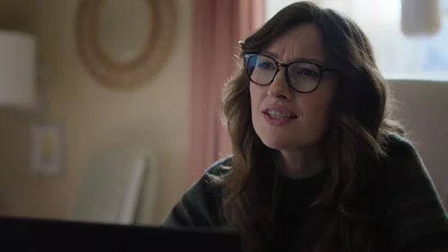 dept._q_frames_s1e4_frame_9.webp