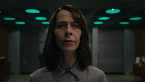 dept._q_frames_s1e5_frame_122.webp