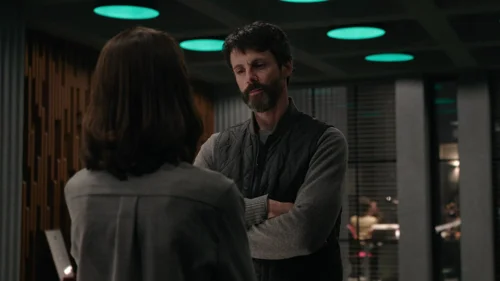 dept._q_frames_s1e5_frame_126.webp