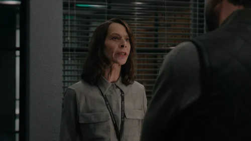dept._q_frames_s1e5_frame_128.webp