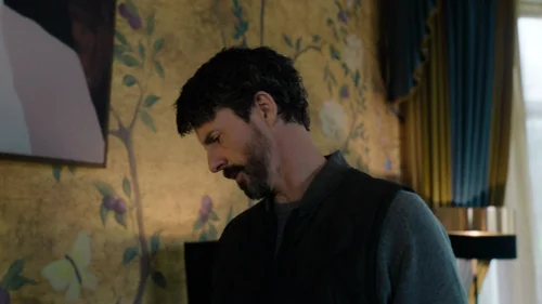 dept._q_frames_s1e5_frame_87.webp