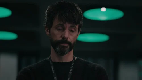 dept._q_frames_s1e6_frame_121.webp