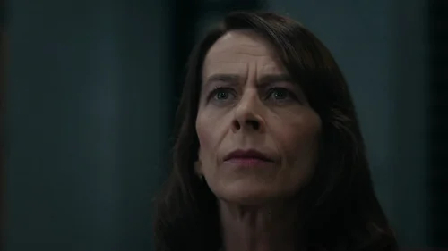 dept._q_frames_s1e6_frame_122.webp