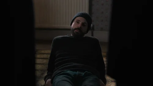 dept._q_frames_s1e6_frame_36.webp