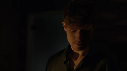 dept._q_frames_s1e6_frame_54.webp