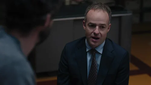 dept._q_frames_s1e6_frame_69.webp