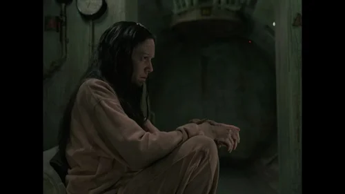 dept._q_frames_s1e7_frame_105.webp