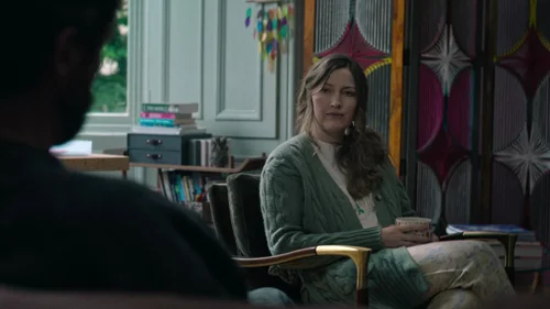 dept._q_frames_s1e7_frame_110.webp
