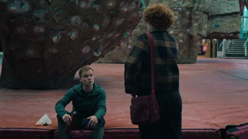 dept._q_frames_s1e7_frame_117.webp