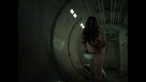 dept._q_frames_s1e7_frame_18.webp