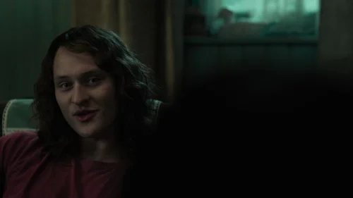 dept._q_frames_s1e7_frame_21.webp