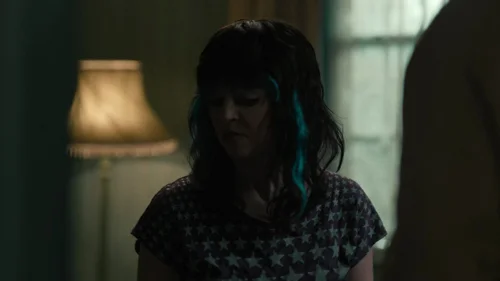 dept._q_frames_s1e7_frame_28.webp