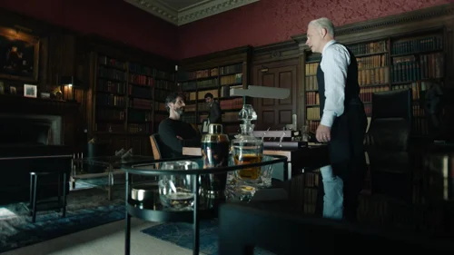dept._q_frames_s1e7_frame_3.webp