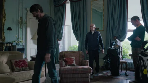 dept._q_frames_s1e7_frame_40.webp