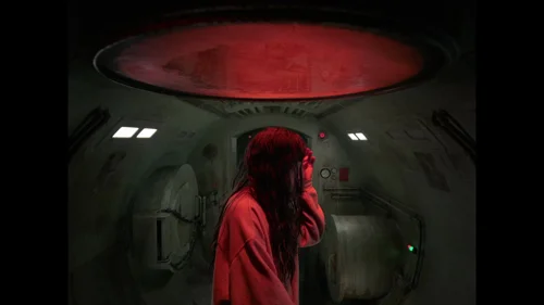 dept._q_frames_s1e7_frame_57.webp