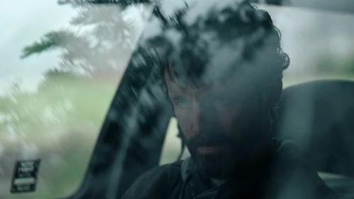 dept._q_frames_s1e7_frame_59.webp