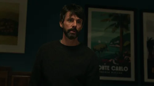 dept._q_frames_s1e7_frame_78.webp
