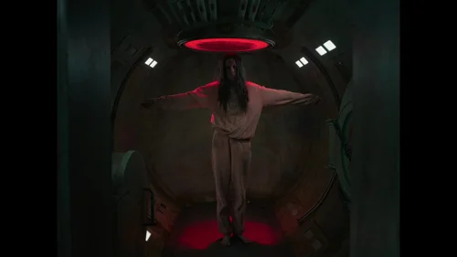 dept._q_frames_s1e8_frame_102.webp