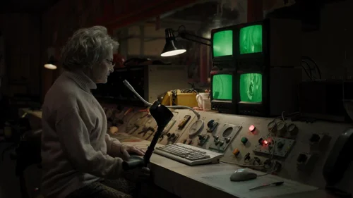 dept._q_frames_s1e8_frame_79.webp