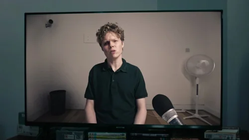 dept._q_frames_s1e9_frame_3.webp