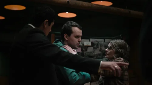dept._q_frames_s1e9_frame_64.webp