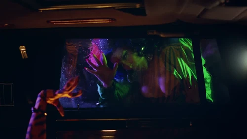 doja_cat___jealous_type_official_video_frame_56.webp