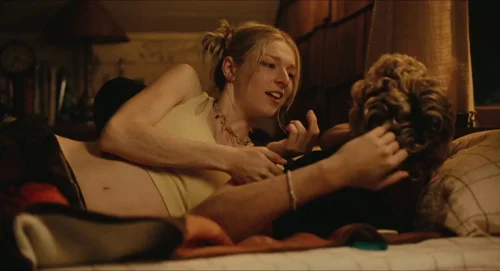 euphoria_frame_1740175382.9201066.webp