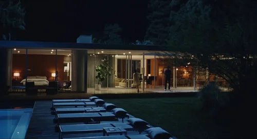 euphoria_frame_1740175384.1040096.webp