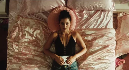 euphoria_frame_1740175871.3547044.webp