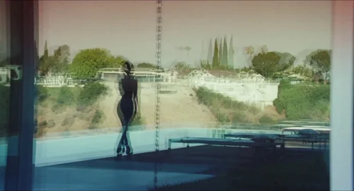 euphoria_frame_1740175871.5380306.webp