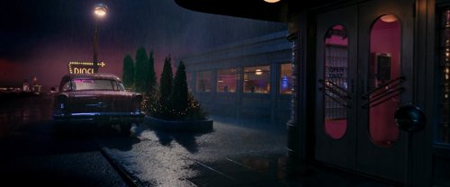 gunpowder_milkshake_frames_frame_9.jpg
