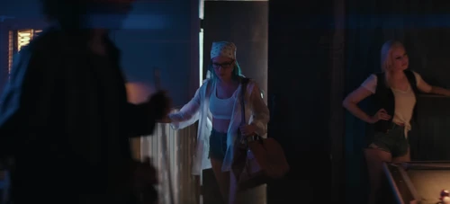 halsey___gasoline_official_music_video_frame_39.webp