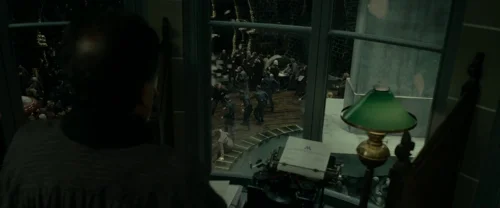 harry_potter_and_the_deathly_hallows:_part_1_frame_1739128011.9648328.webp