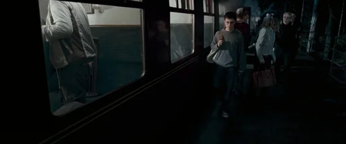 harry_potter_and_the_order_of_the_phoenix_frame_1739127098.800655.webp