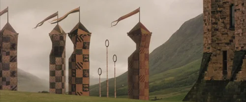 harry_potter_and_the_sorcerer's_stone_frame_1738718653.0483549.webp