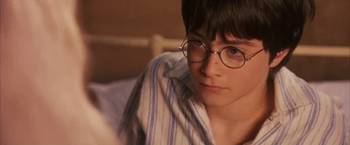 harry_potter_and_the_sorcerer's_stone_frame_1738718674.5215192.webp