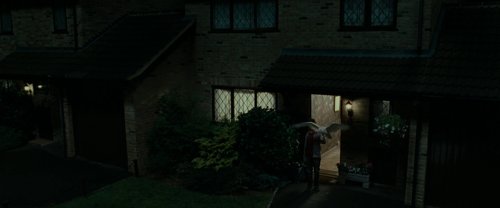 harry_potter_and_the_deathly_hallows:_part_1_frame_1739128001.0740116.jpg