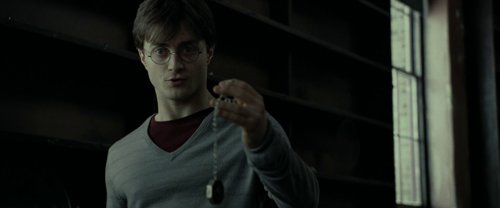 harry_potter_and_the_deathly_hallows:_part_1_frame_1739128007.555545.jpg
