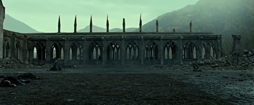 harry_potter_and_the_deathly_hallows:_part_2_frame_1739128238.0625625.jpg