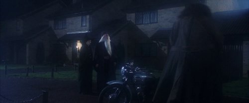harry_potter_and_the_sorcerer's_stone_frame_1738718634.2995799.jpg