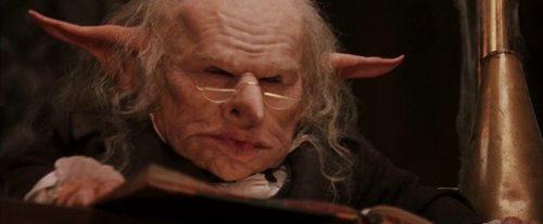 harry_potter_and_the_sorcerer's_stone_frame_1738718640.5960574.jpg