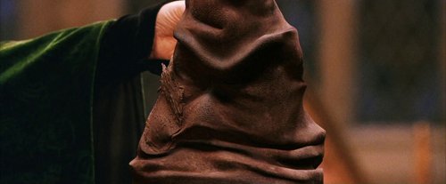 harry_potter_and_the_sorcerer's_stone_frame_1738718646.88115.jpg