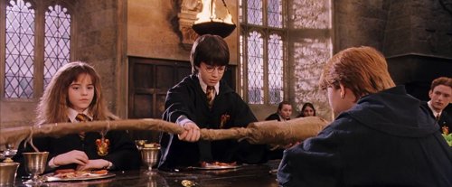 harry_potter_and_the_sorcerer's_stone_frame_1738718656.756642.jpg