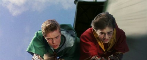 harry_potter_and_the_sorcerer's_stone_frame_1738718658.9290206.jpg